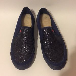 I ❤️ UGG  glitter slip on sneakers
